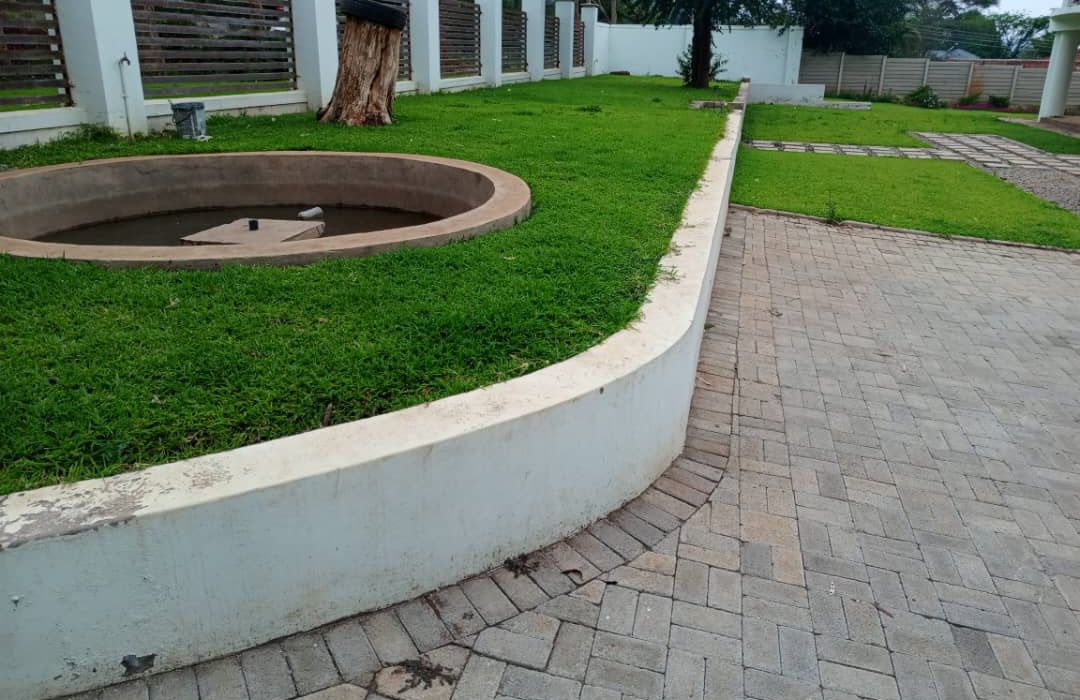 4 Bedroom Double Storey House to Rent in Borrowdale 