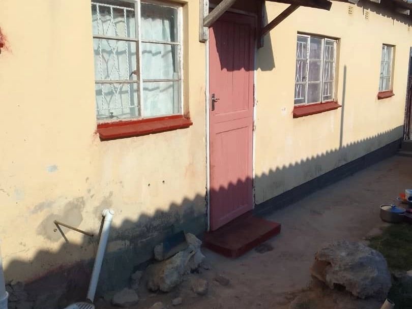 4-Bedroom Family House for Sale in Chitungwiza Unit K