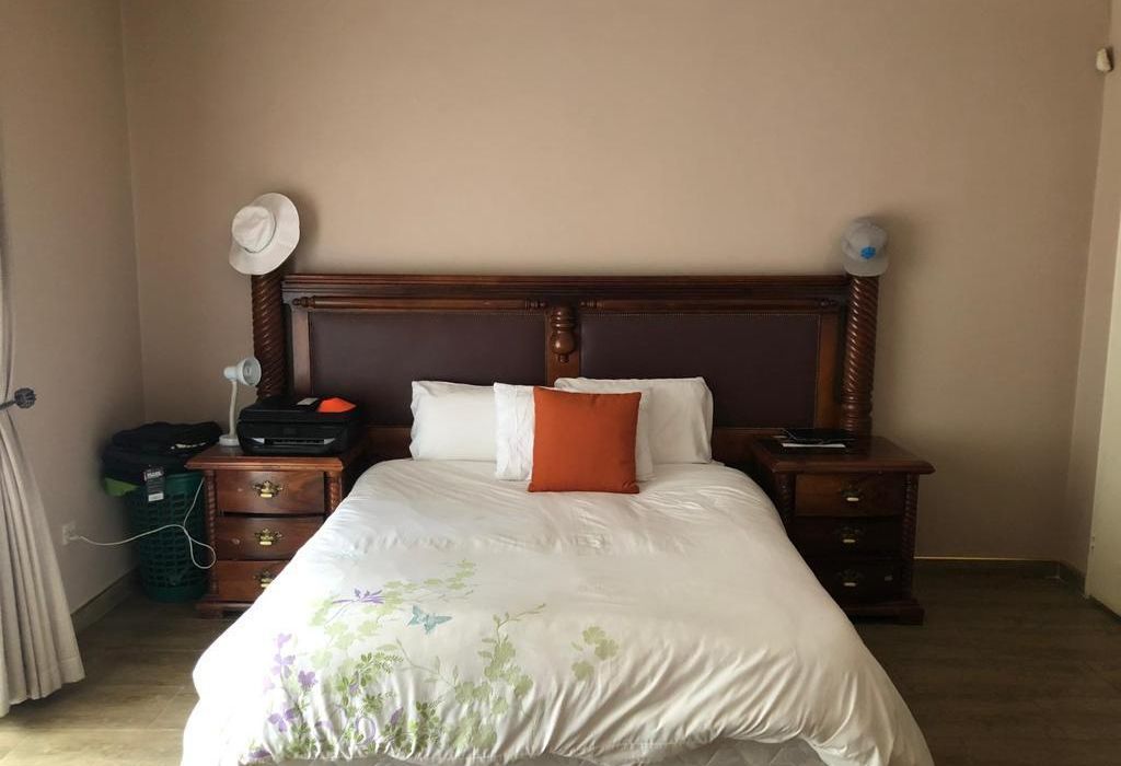 4 Bedroom House for Rent in Alexandra Park (Commercial Use)