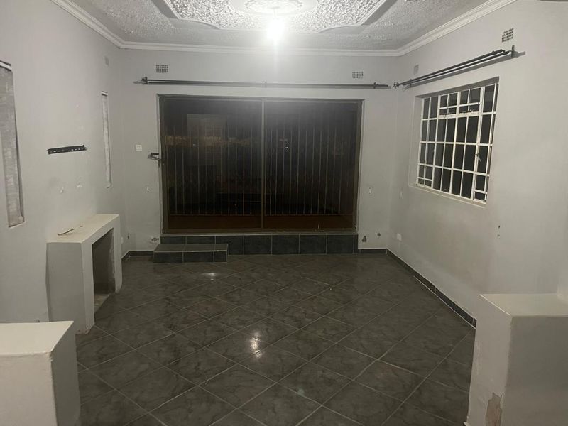 4 Bedroom House for Rent in Damofalls 