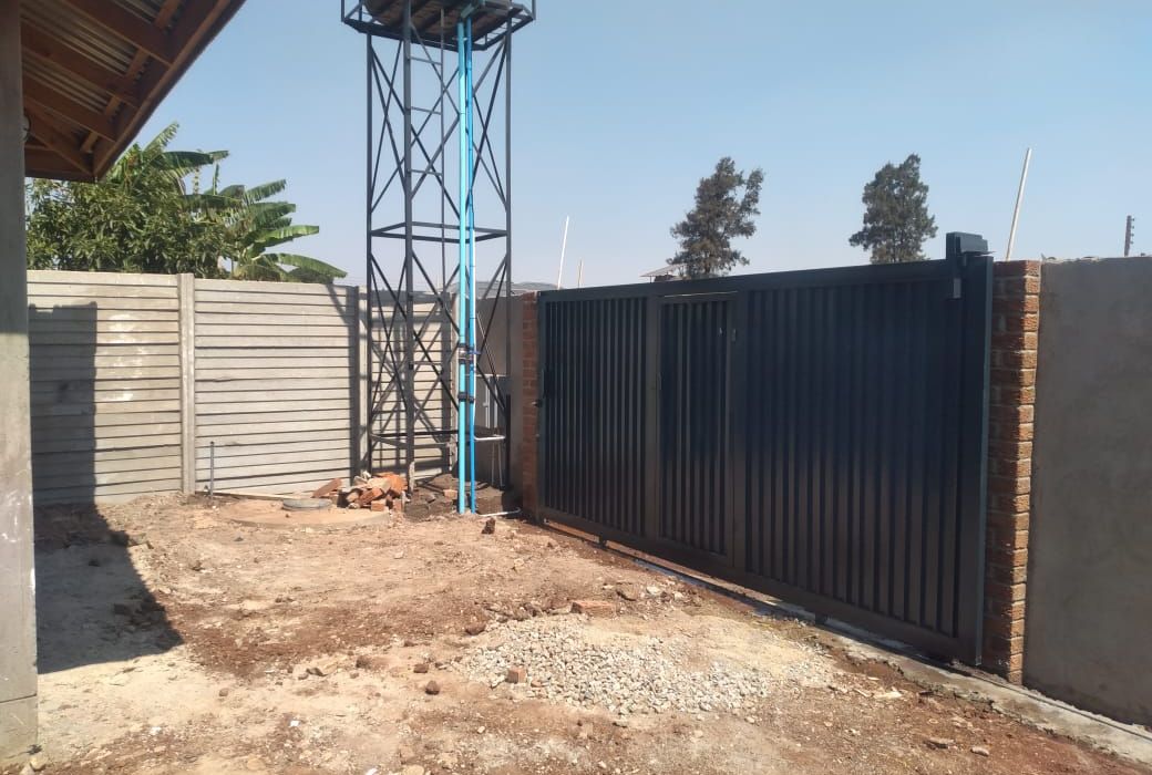 4 Bedroom House for Rent in Dzivarasekwa Ext
