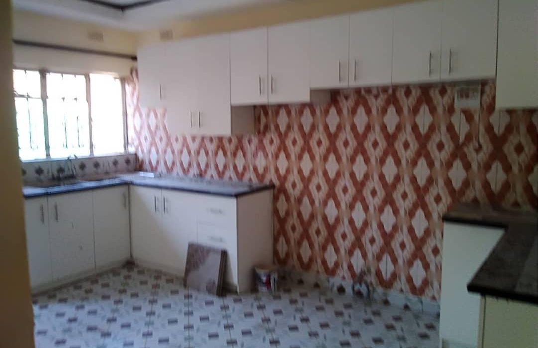 4 Bedroom House for Rent in Westlea