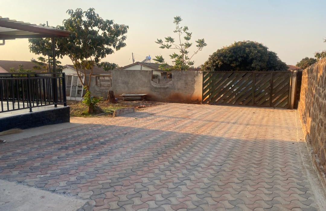 4 Bedroom House for Rent in Westlea