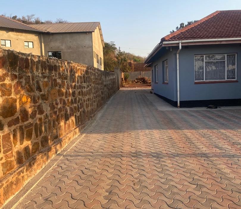 4 Bedroom House for Rent in Westlea