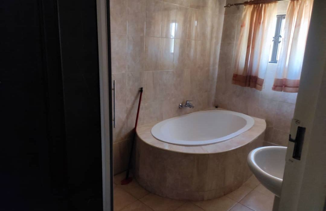 4 Bedroom House for Rent/Sale in Brookview 