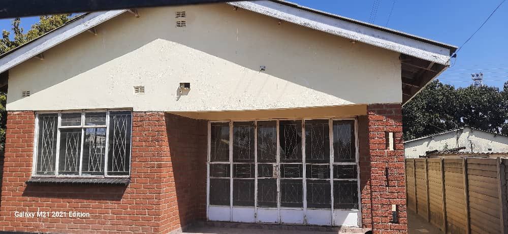 4 Bedroom House For Rent/Sale in Unit P Chitungwiza