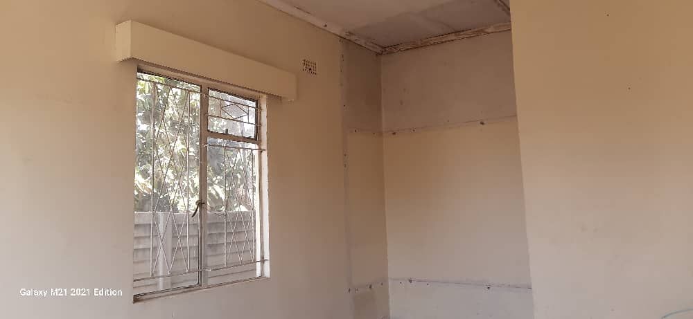 4 Bedroom House For Rent/Sale in Unit P Chitungwiza