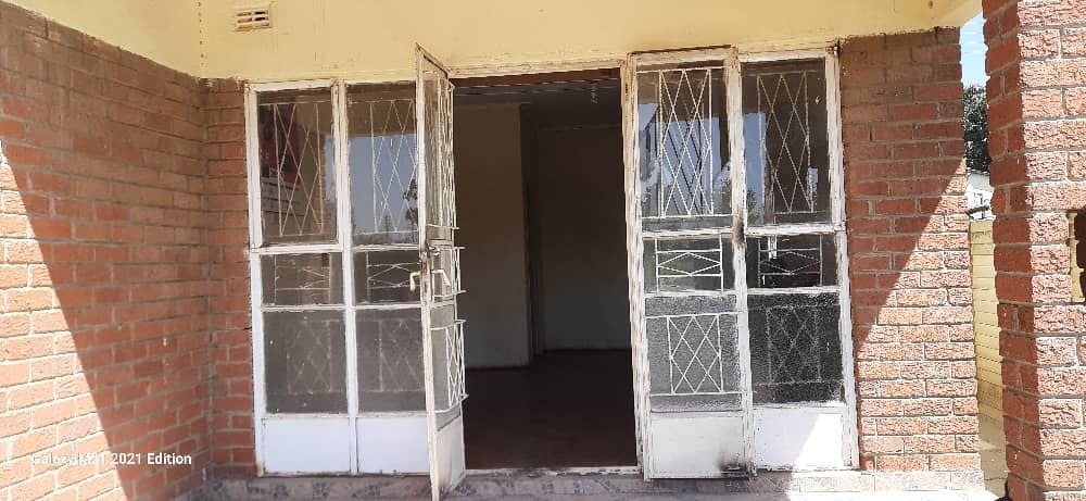4 Bedroom House For Rent/Sale in Unit P Chitungwiza