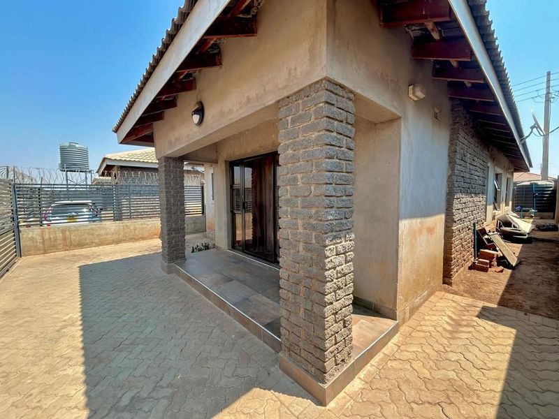 4 Bedroom House for Sale in Aspindale Park 
