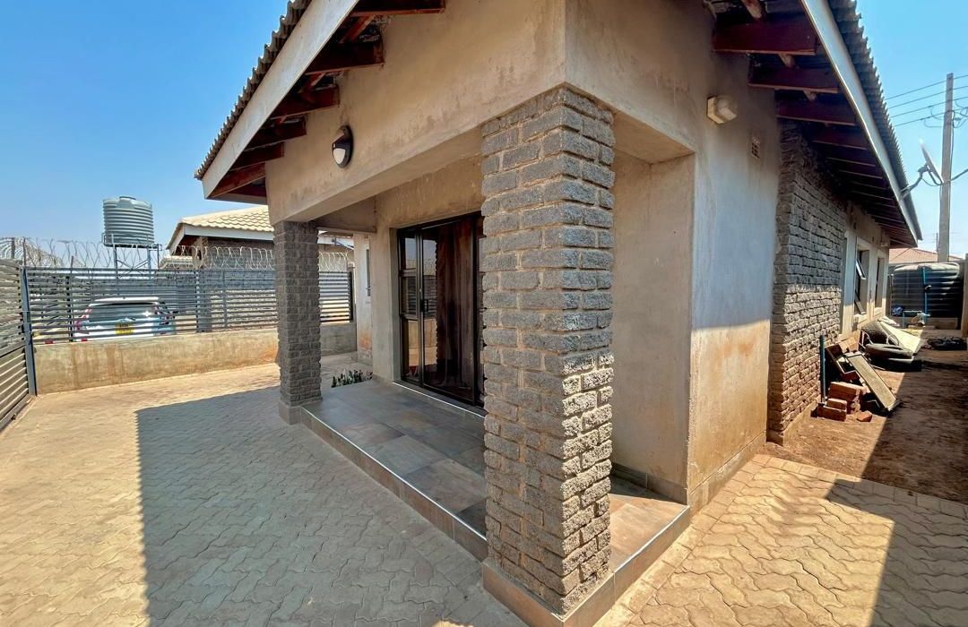 4 Bedroom House for Sale in Aspindale Park 