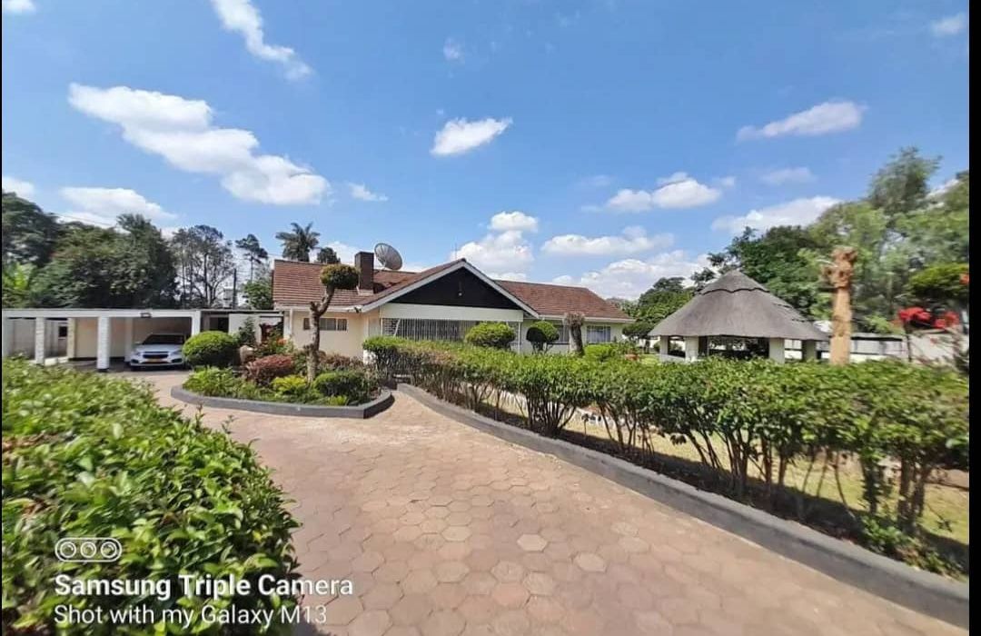 4 Bedroom House for Sale in Avondale Lomagundi Road Frontage