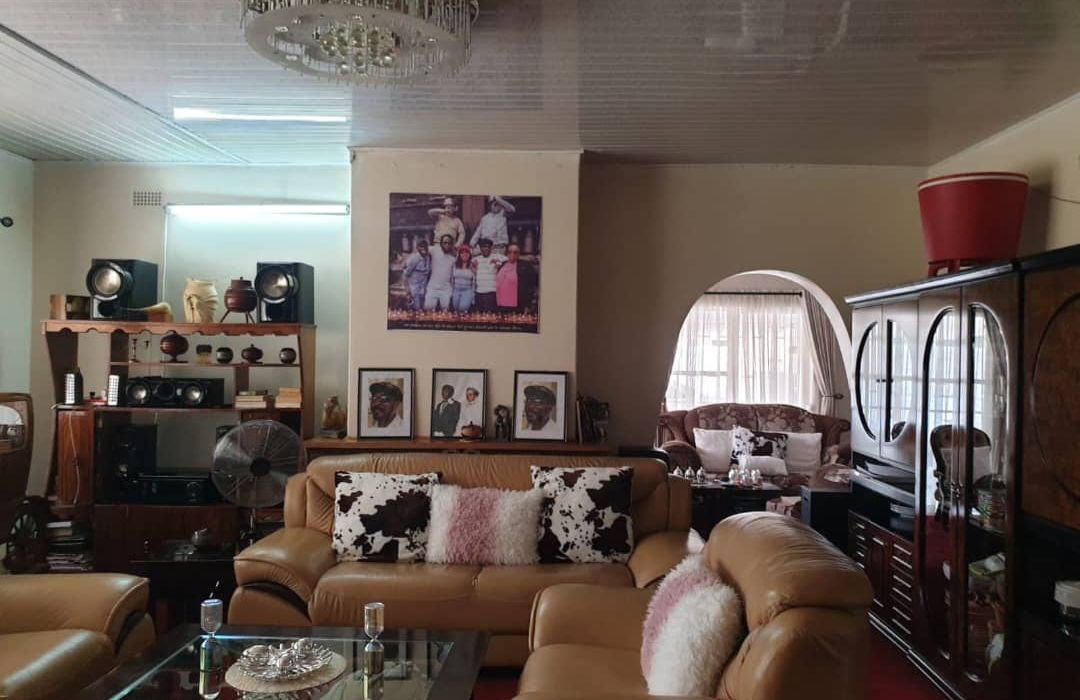 4 Bedroom House for Sale in Avondale Lomagundi Road Frontage