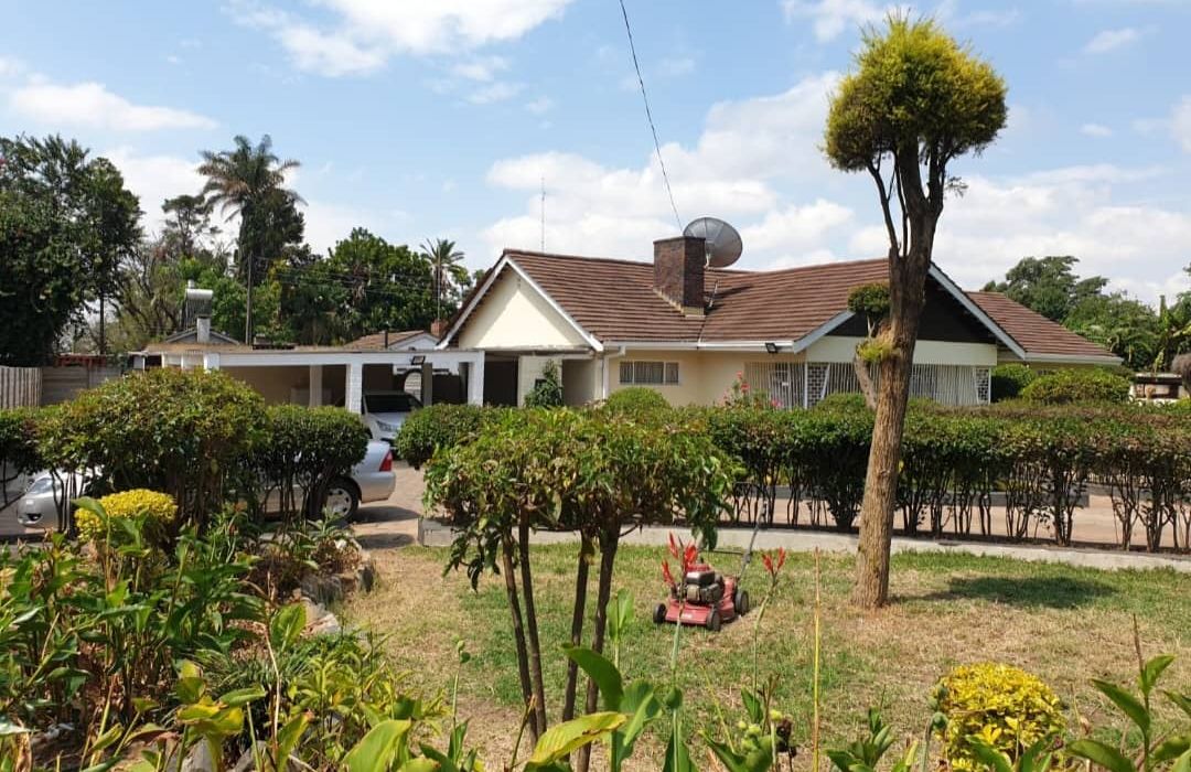 4 Bedroom House for Sale in Avondale Lomagundi Road Frontage