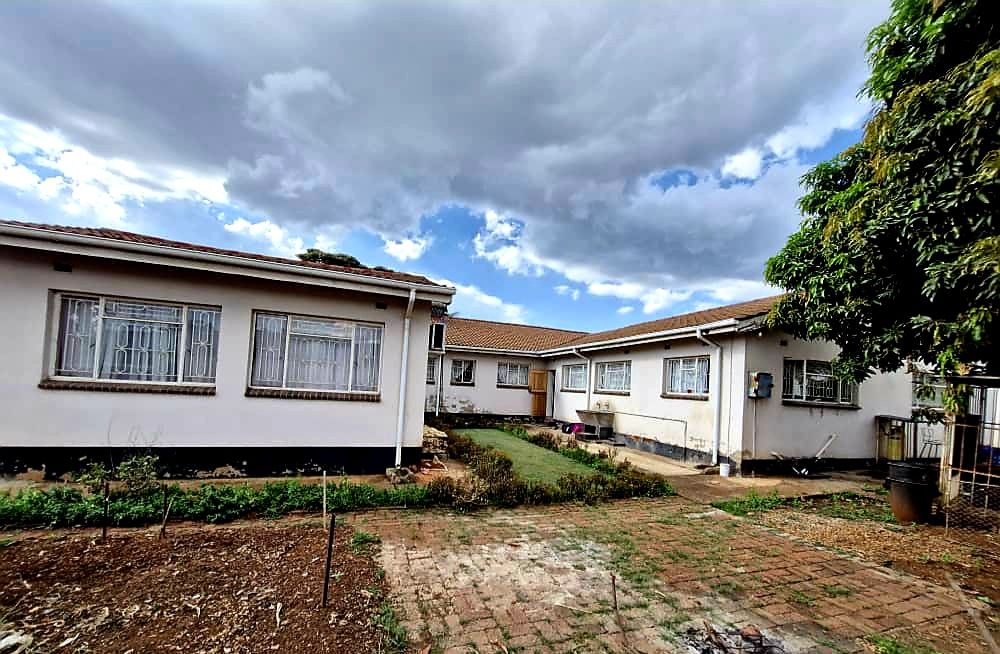 4 Bedroom House for sale in Belvedere 