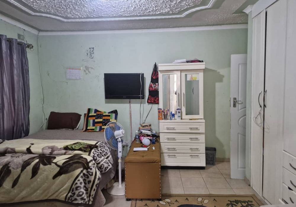 4 Bedroom House for sale in Belvedere 