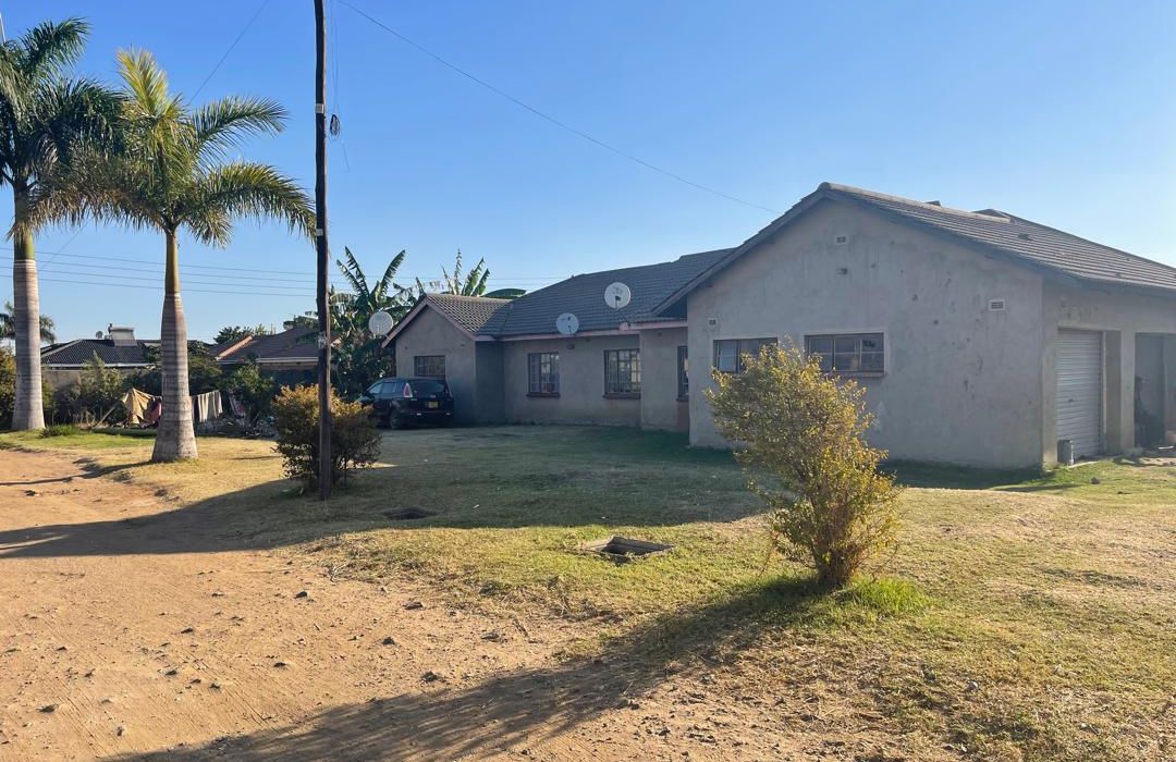 4 Bedroom House for Sale in Bluffhill 