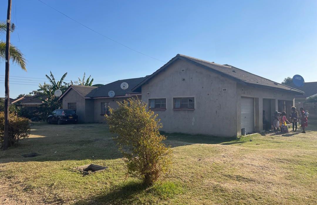 4 Bedroom House for Sale in Bluffhill 
