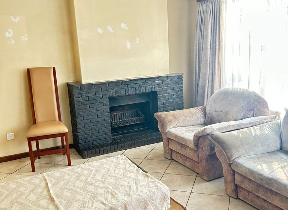 4 Bedroom House for Sale in Borrowdale 