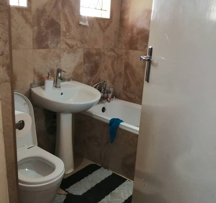 4 Bedroom House for Sale in Braeside 