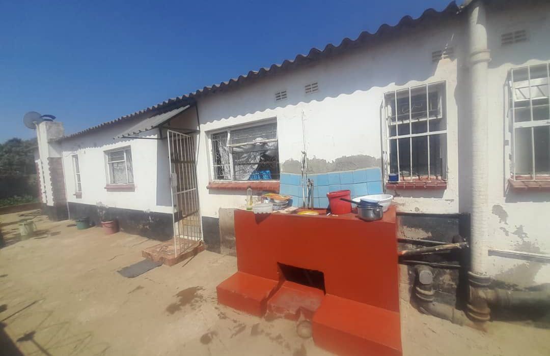 4 Bedroom House for Sale in Budiriro 1