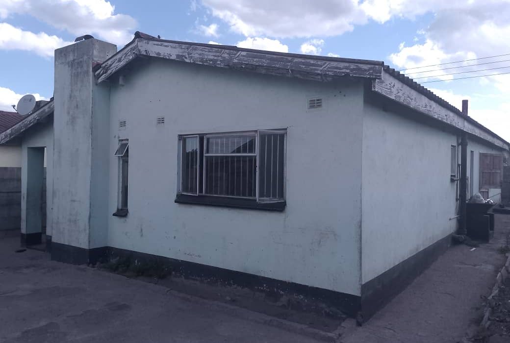 4 Bedroom House for Sale in Budiriro 5