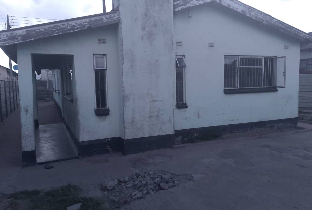 4 Bedroom House for Sale in Budiriro 5