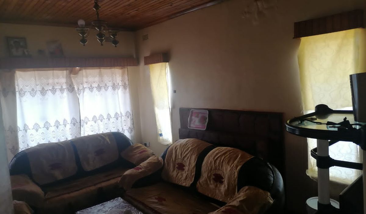 4 Bedroom House for Sale in Chitungwiza - Unit H 