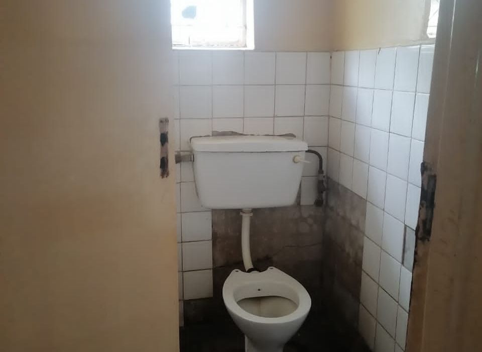 4 Bedroom House for Sale in Chitungwiza - Unit H 