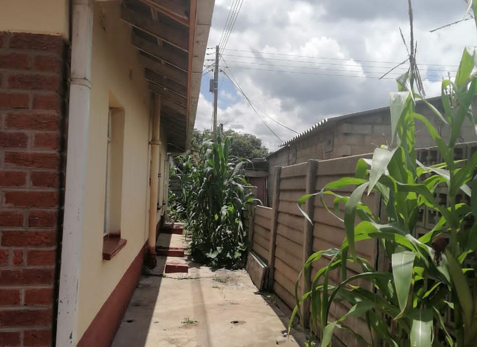 4 Bedroom House for Sale in Chitungwiza - Unit H 