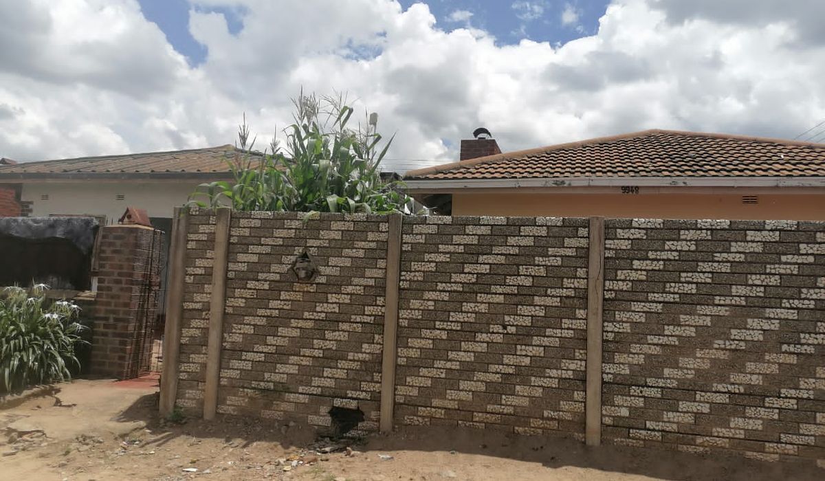 4 Bedroom House for Sale in Chitungwiza - Unit H 