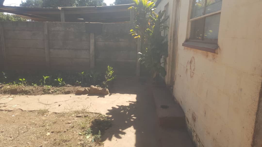 4 Bedroom House for Sale in Dzivarasekwa 