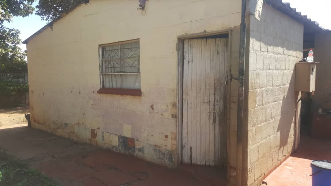 4 Bedroom House for Sale in Dzivarasekwa 