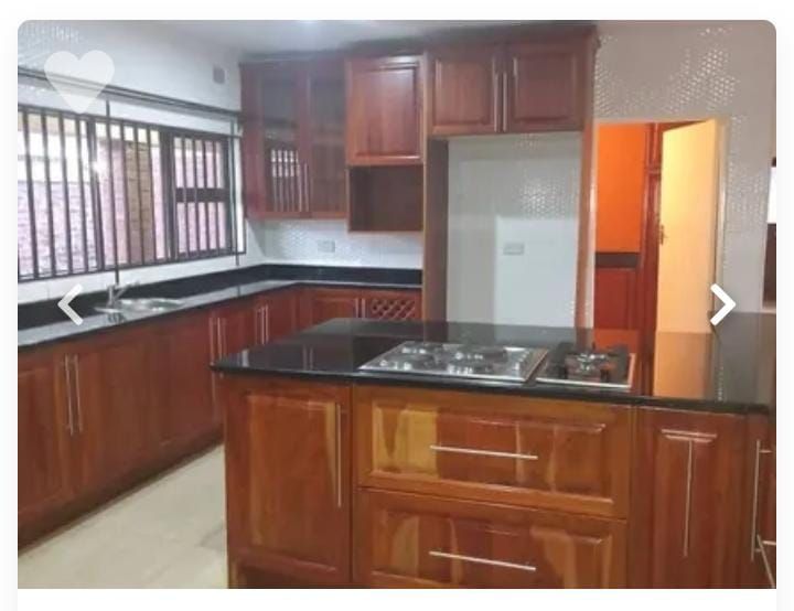 4 Bedroom House for Sale in Fairview, Westgate 