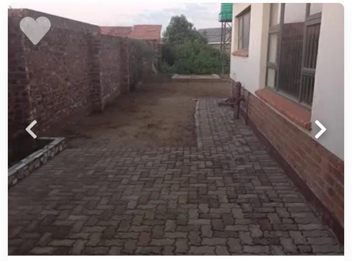 4 Bedroom House for Sale in Fairview, Westgate 