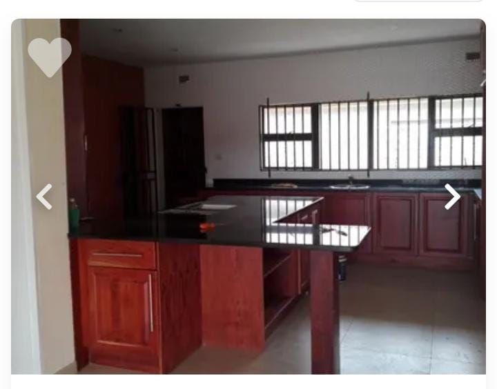 4 Bedroom House for Sale in Fairview, Westgate 