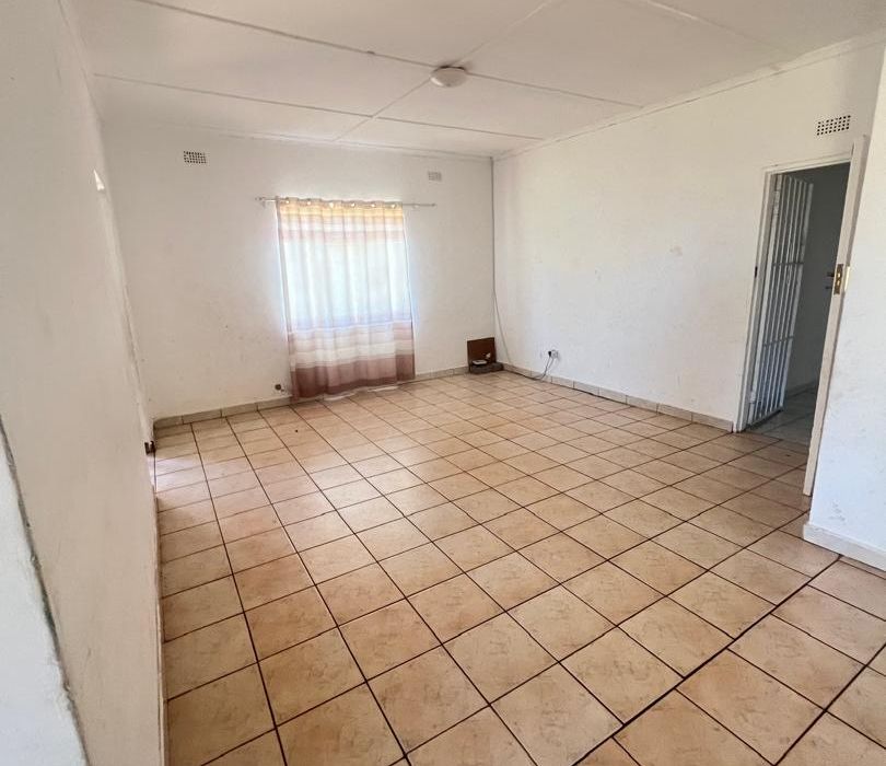 4 Bedroom House for Sale in Killarney, Bulawayo 