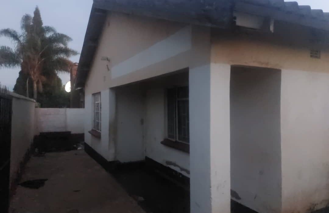 4 Bedroom House for Sale in Kuwadzana Ext