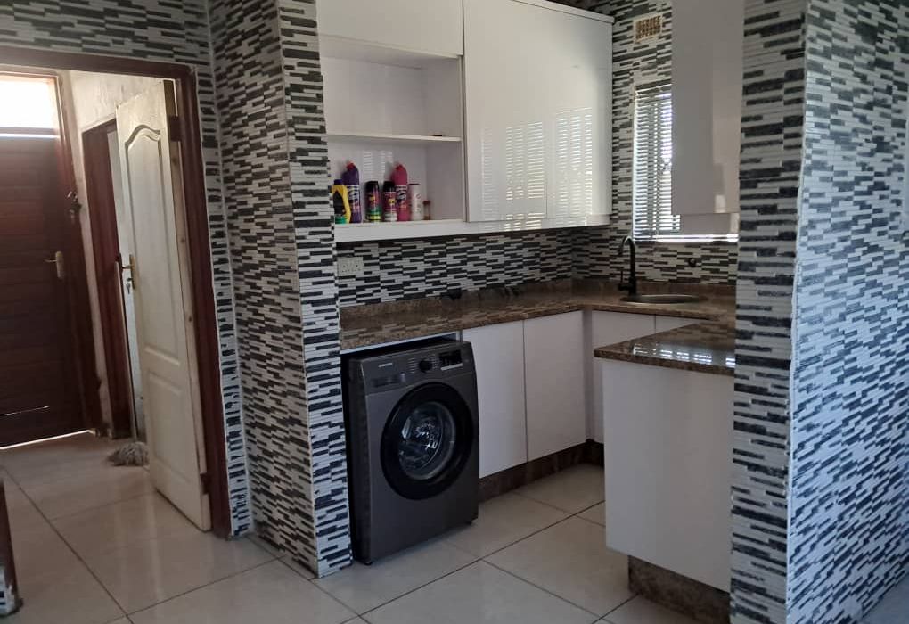 4 Bedroom House for Sale in Lochinvar 