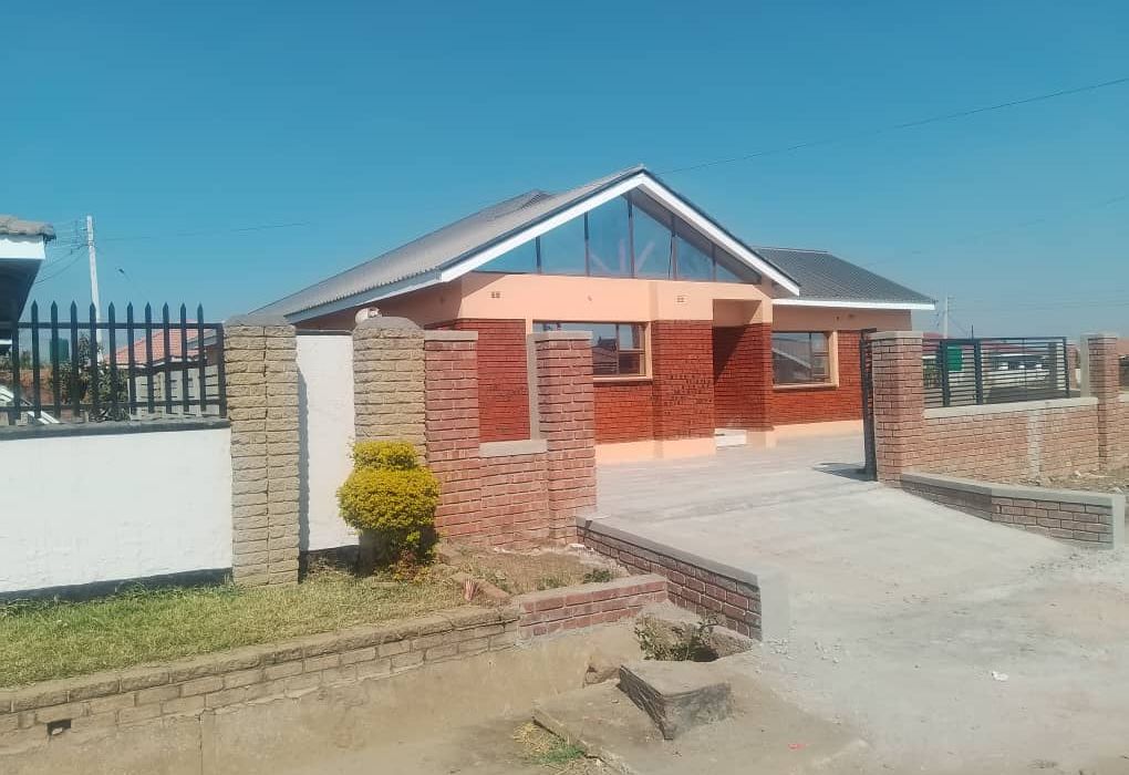 4 Bedroom House for Sale in Madokero 