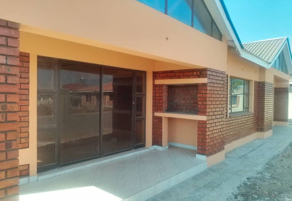 4 Bedroom House for Sale in Madokero 