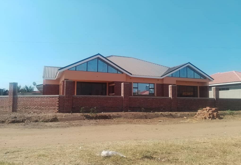 4 Bedroom House for Sale in Madokero 