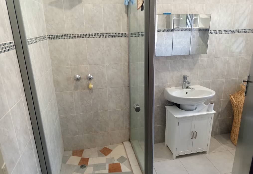 4 bedroom house for Sale in Madokero