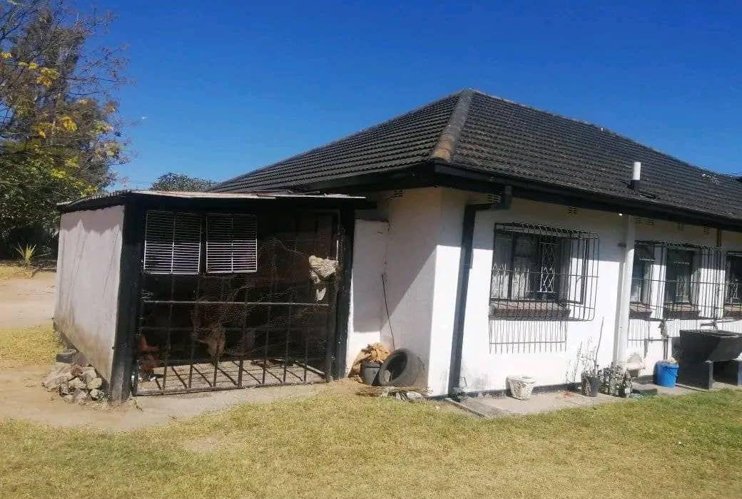 4 Bedroom House for Sale in Madokero, Kutandara Estate 