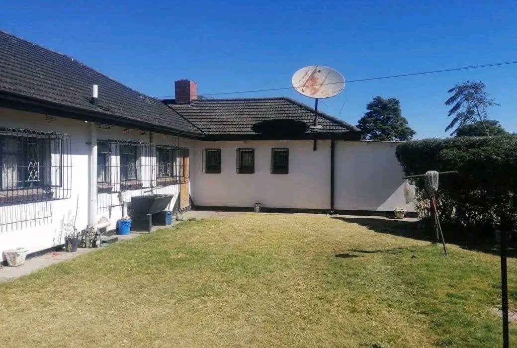 4 Bedroom House for Sale in Madokero, Kutandara Estate 