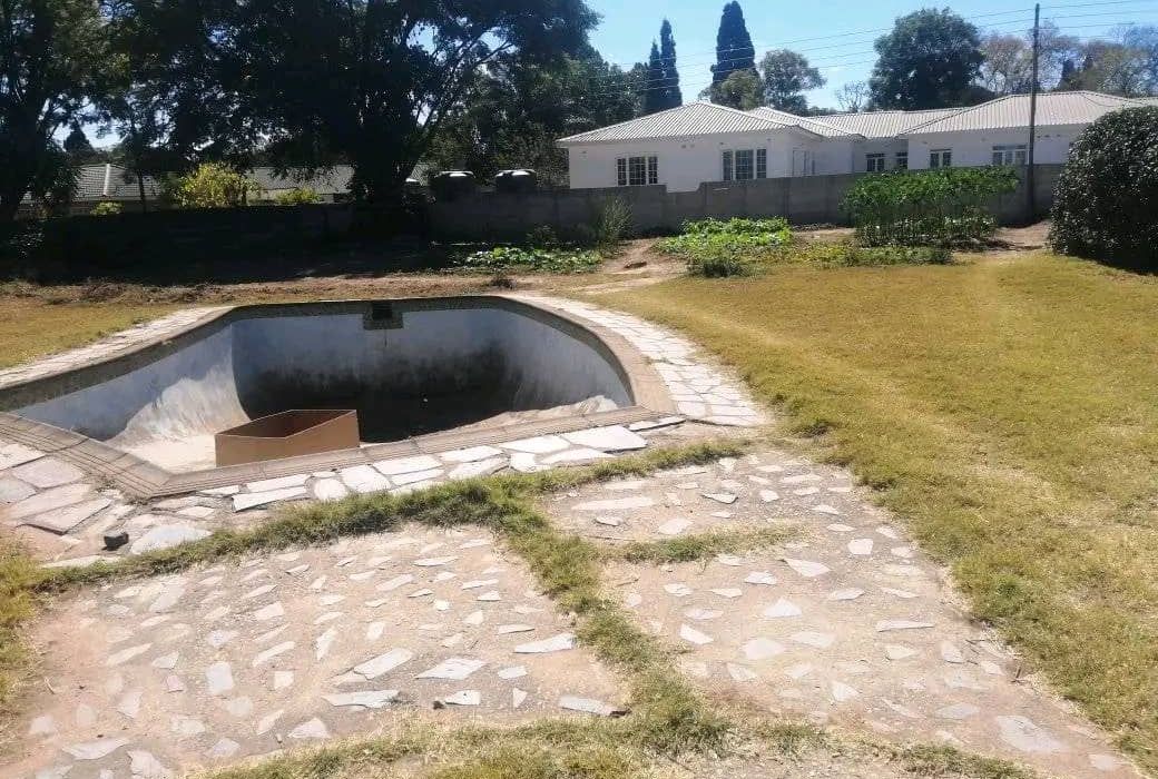 4 Bedroom House for Sale in Madokero, Kutandara Estate 