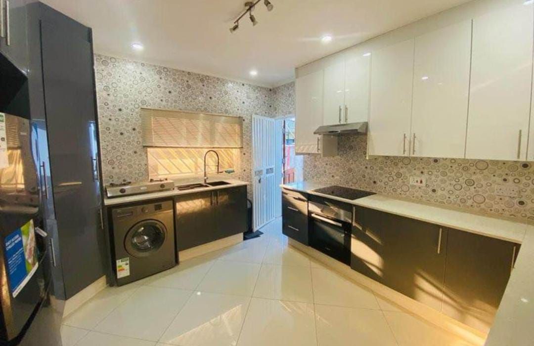 4 bedroom house for Sale in Madokero