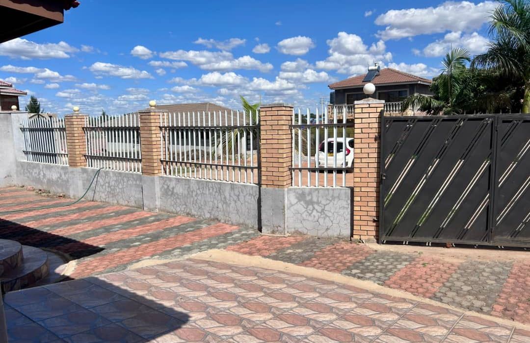 4 Bedroom House for Sale in Maranatha 