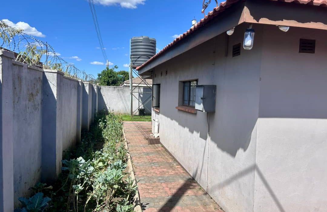 4 Bedroom House for Sale in Maranatha 