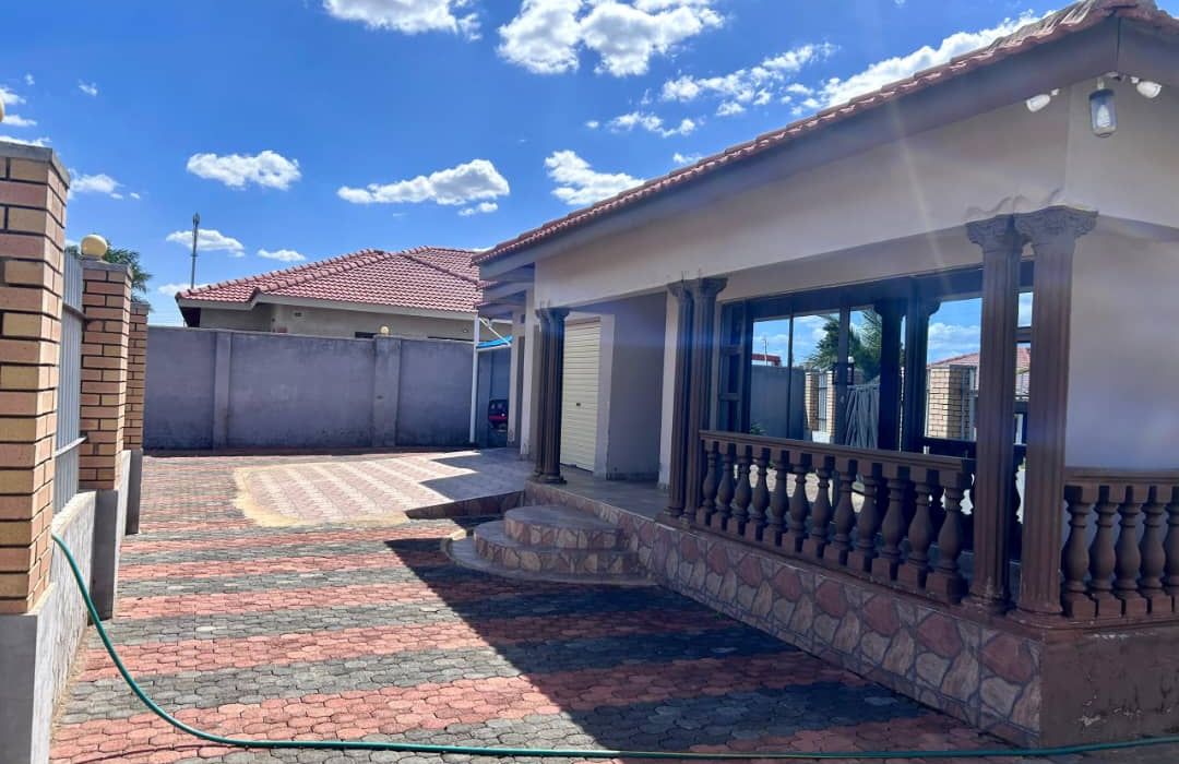 4 Bedroom House for Sale in Maranatha 