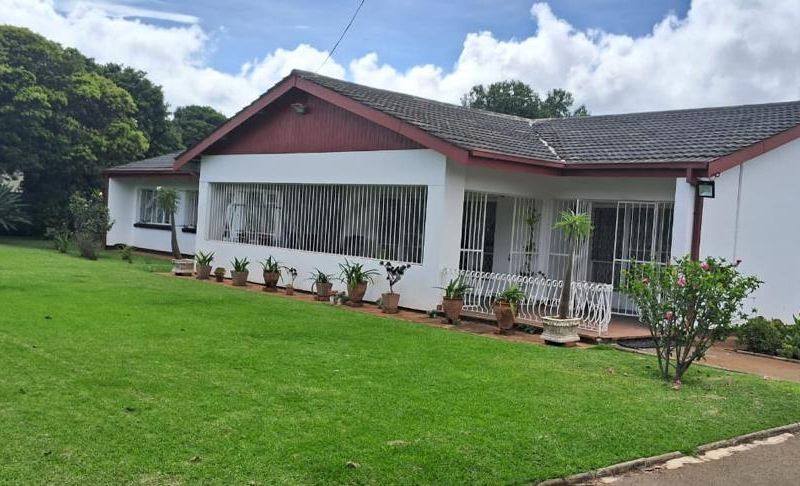 4 Bedroom House for Sale in Ridgeview 